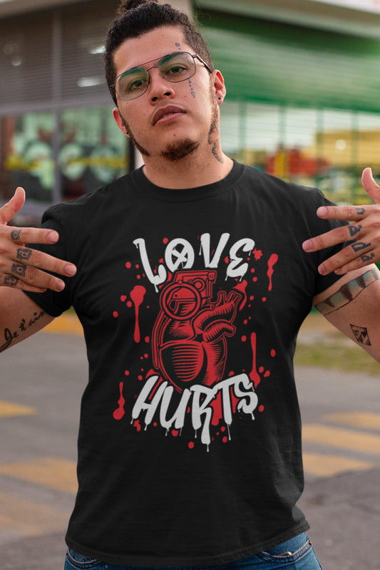 Love Hurts Men's T-Shirt